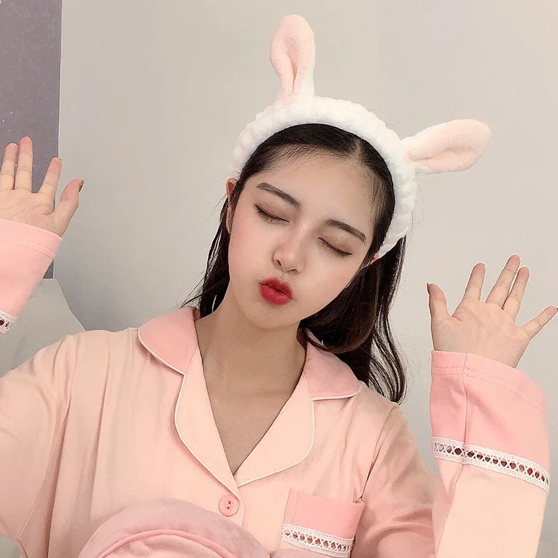 🎀 Soft Coral Fleece Bow Headband – Animal Ears & Turban Style 🎀